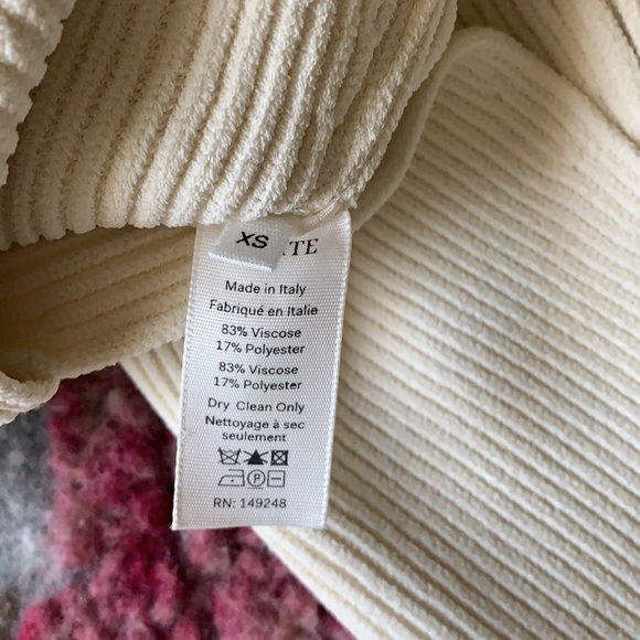 KHAITE Maddy Ivory Ribbed Sweetheart Neckline Top - Picture 5 of 9